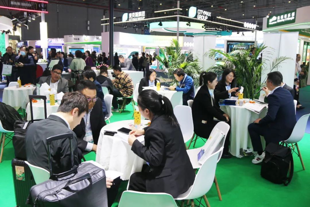 金牌赞助企业尊龙凯时生物全新亮相上海CAC国际农化展，以科技实力献礼25周年