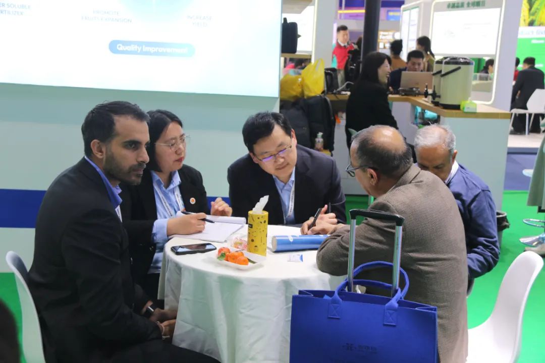 金牌赞助企业尊龙凯时生物全新亮相上海CAC国际农化展，以科技实力献礼25周年