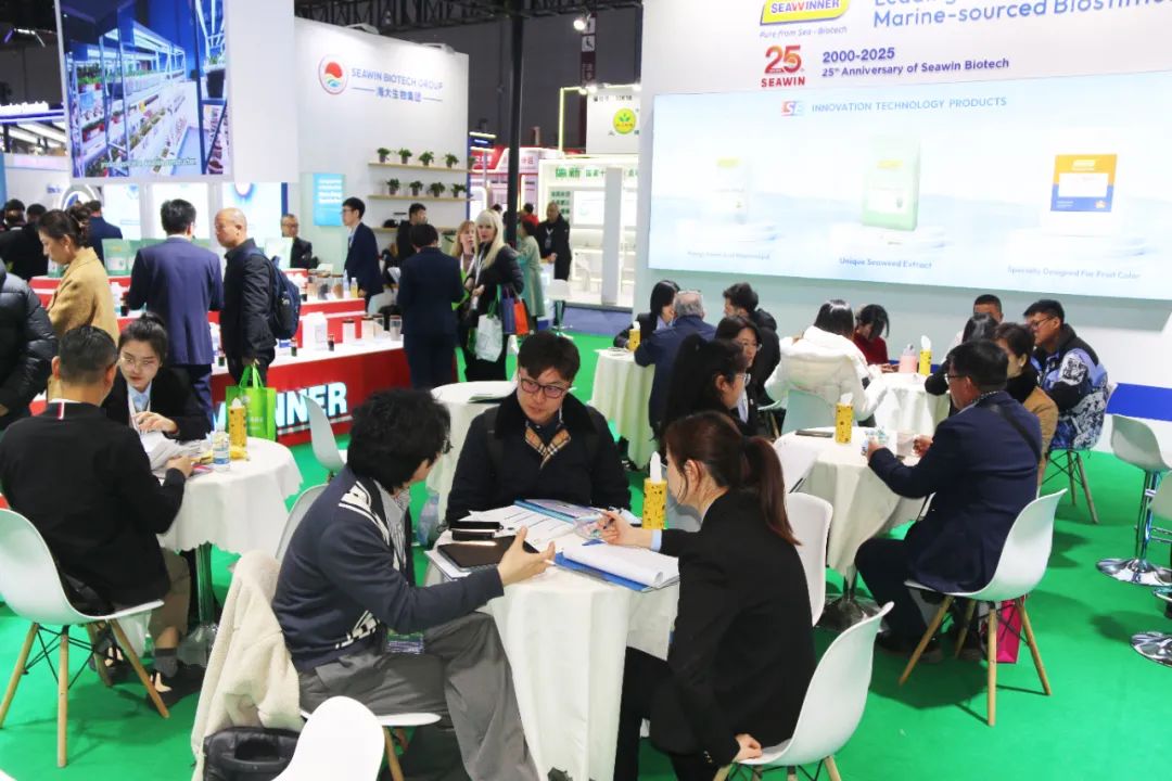 金牌赞助企业尊龙凯时生物全新亮相上海CAC国际农化展，以科技实力献礼25周年