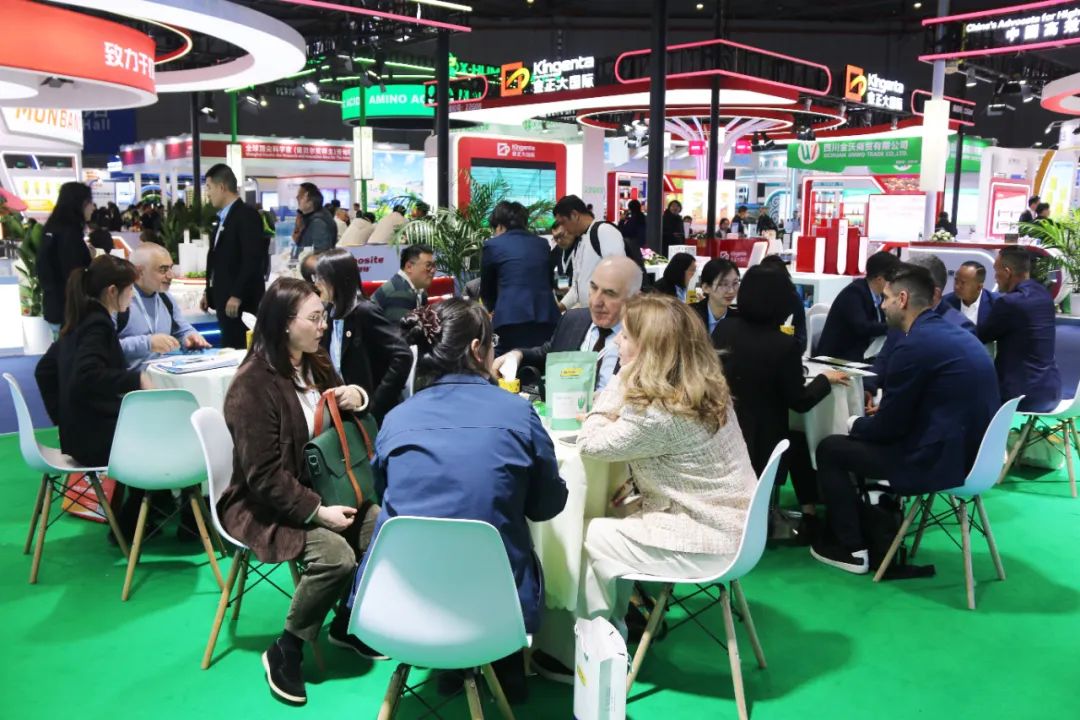金牌赞助企业尊龙凯时生物全新亮相上海CAC国际农化展，以科技实力献礼25周年